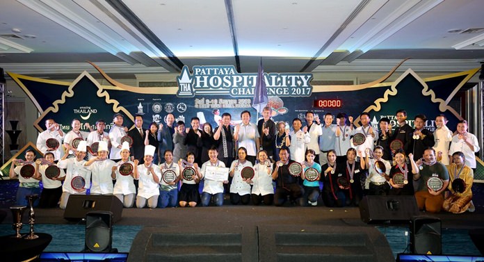 นายวิทยา คุณปลื้ม นายกองค์การบริหารส่วนจังหวัดชลบุรี ได้รับเกียรติเป็นประธานเปิดมหกรรมการแข่งขันสุดยอดฝีมือนักได้บริการด้านงานโรงแรม “Pattaya Hospitality Challenge 2017” ภายใต้ธีม “ตามรอยพ่อหลวง รัชกาลที่ 9 โดยมีการแข่งขันถึง 23 รายการ